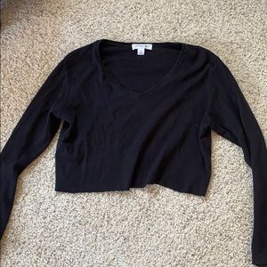 Black v neck long sleeve